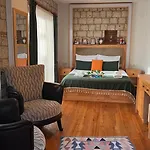 Elin Alacati * Çeşme
