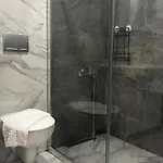 Elin Alacati Çeşme