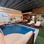 Elin Alacati Hotell *