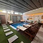 Elin Alacati Hotell