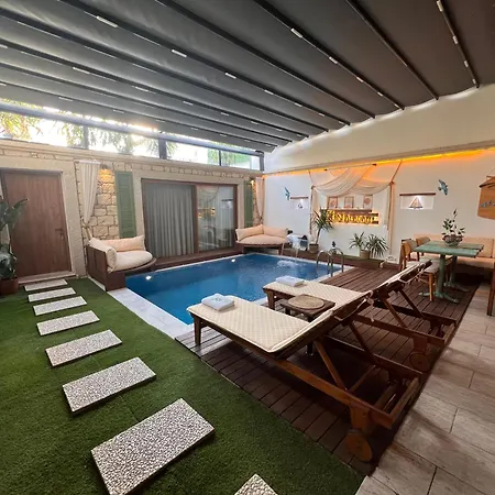 Elin Alacati Hotel