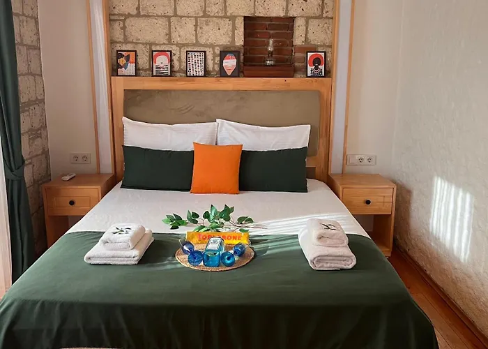 Отель Elin Alacati