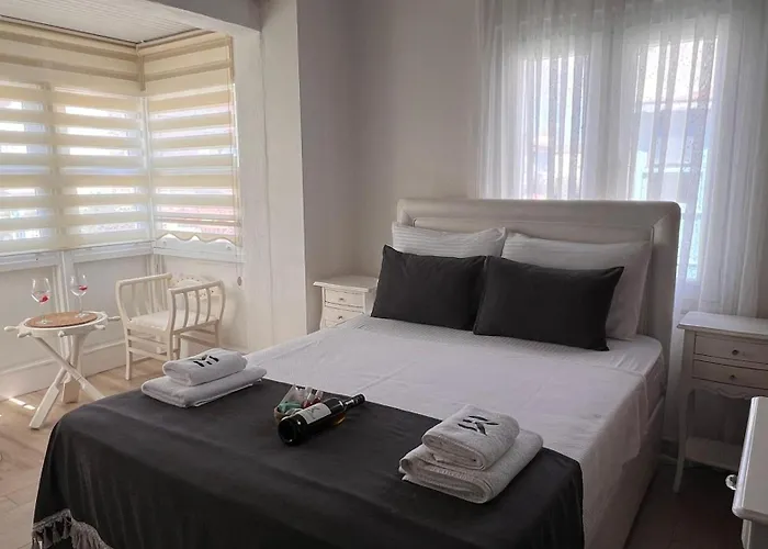 Отель Elin Alacati