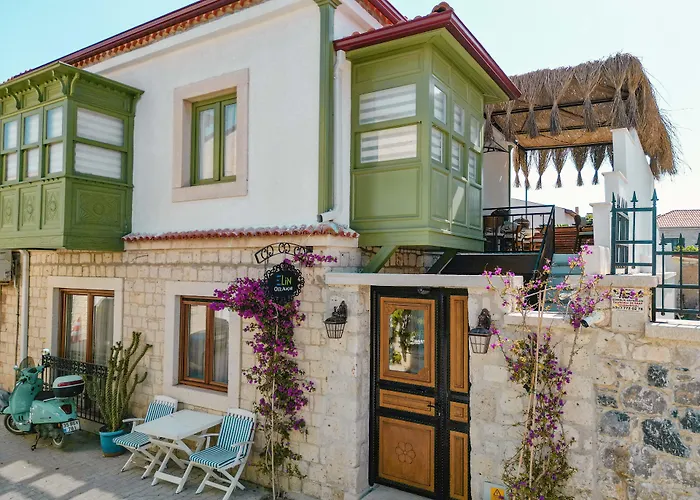 Отель Elin Alacati *