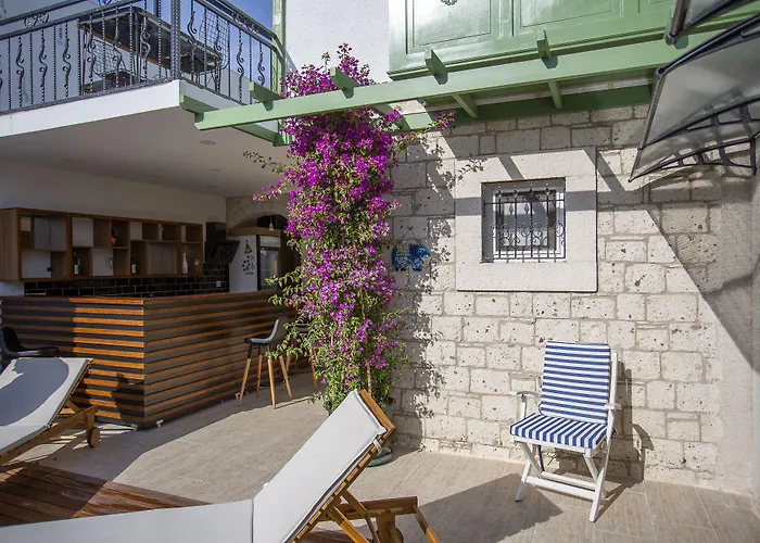 Elin Alacati Отель *